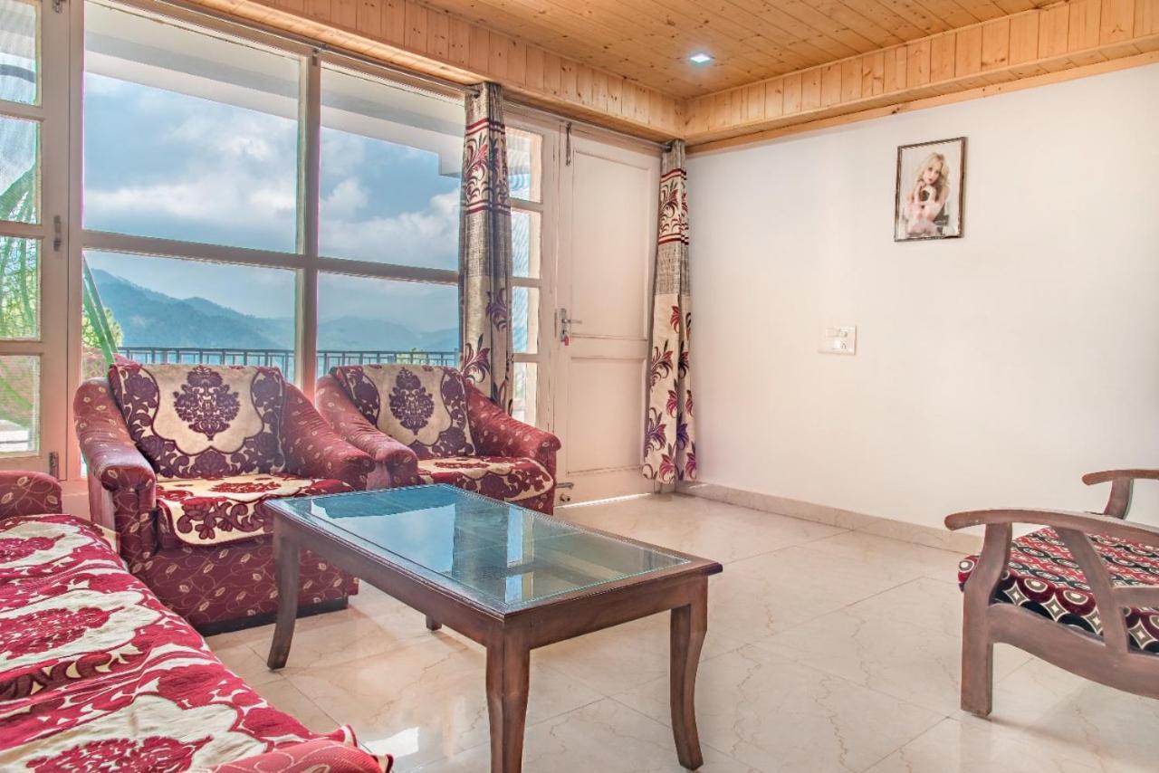 The Western Heights: Peaceful Family With Private Balconies Apartment *