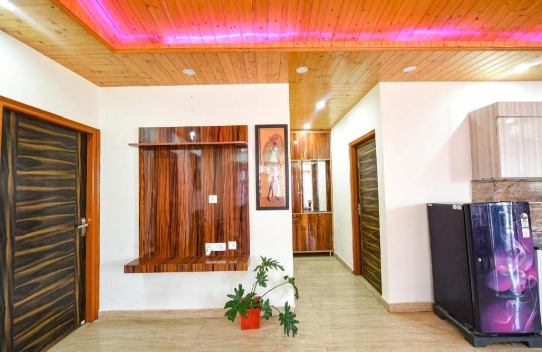 Apartment The Western Heights: Peaceful Family With Private Balconies Kasauli