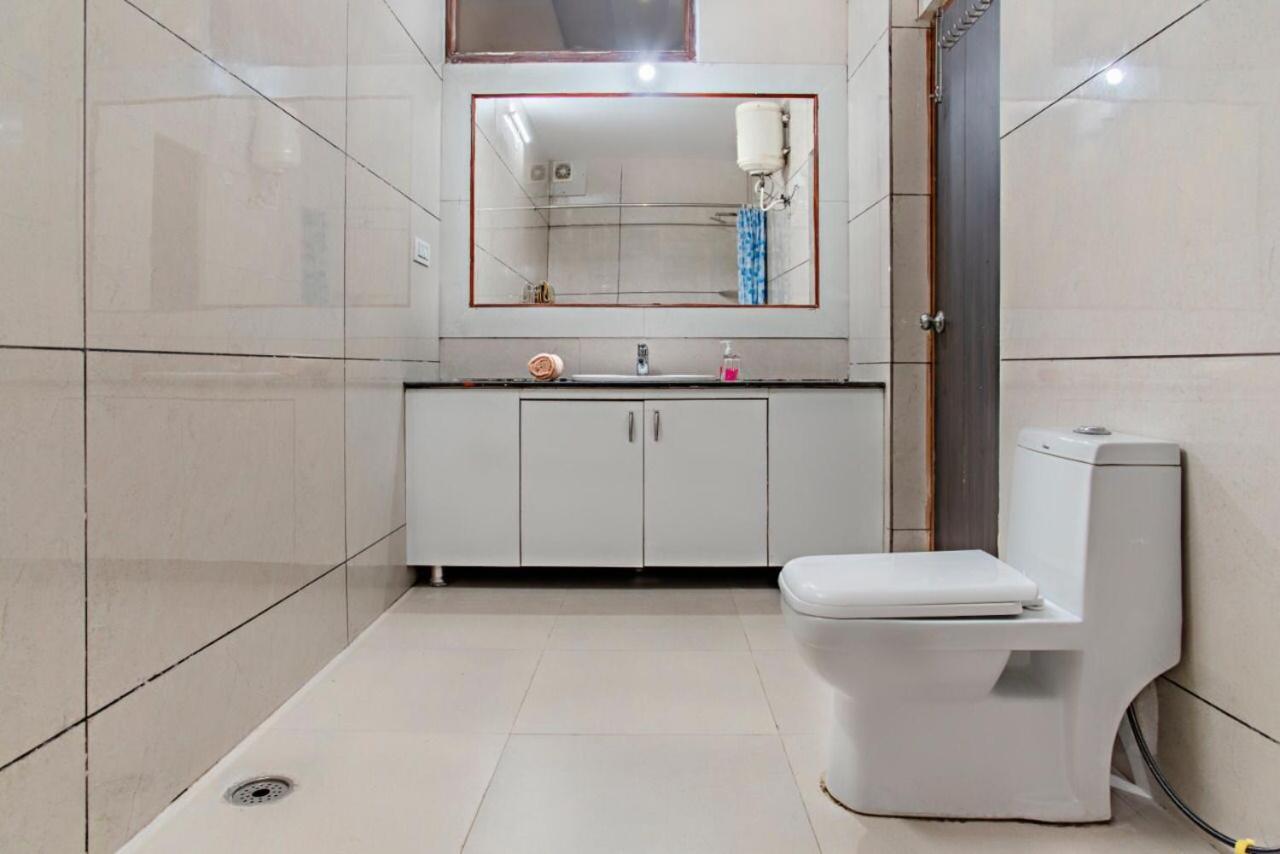 Apartment The Western Heights: Peaceful Family With Private Balconies